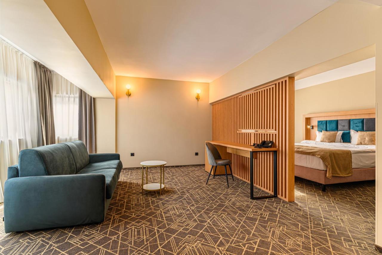 Hotel Central Pascani Екстер'єр фото