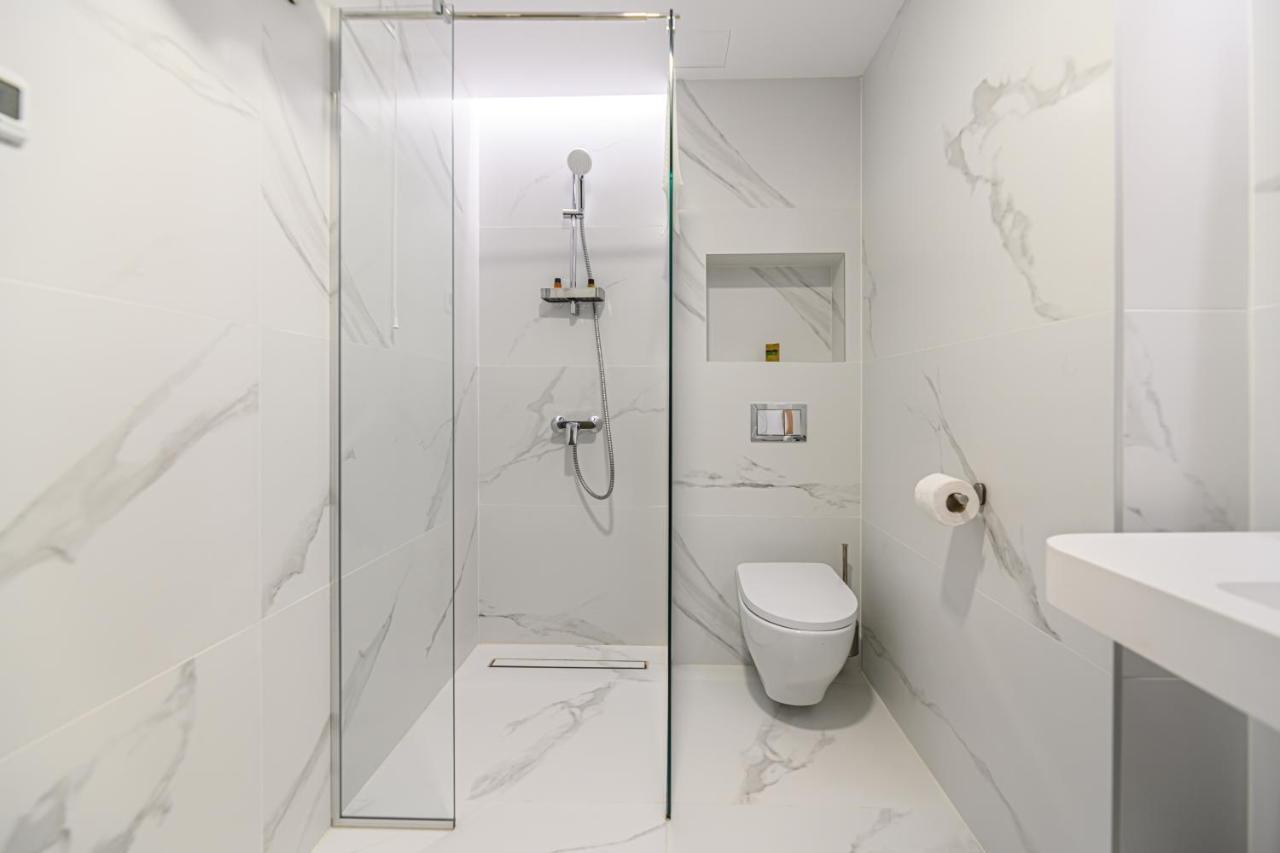 Hotel Central Pascani Екстер'єр фото