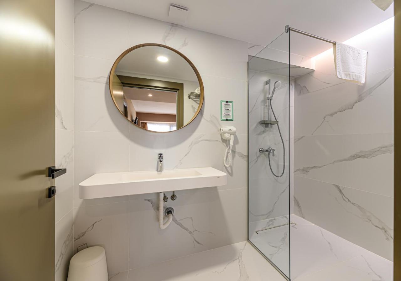 Hotel Central Pascani Екстер'єр фото
