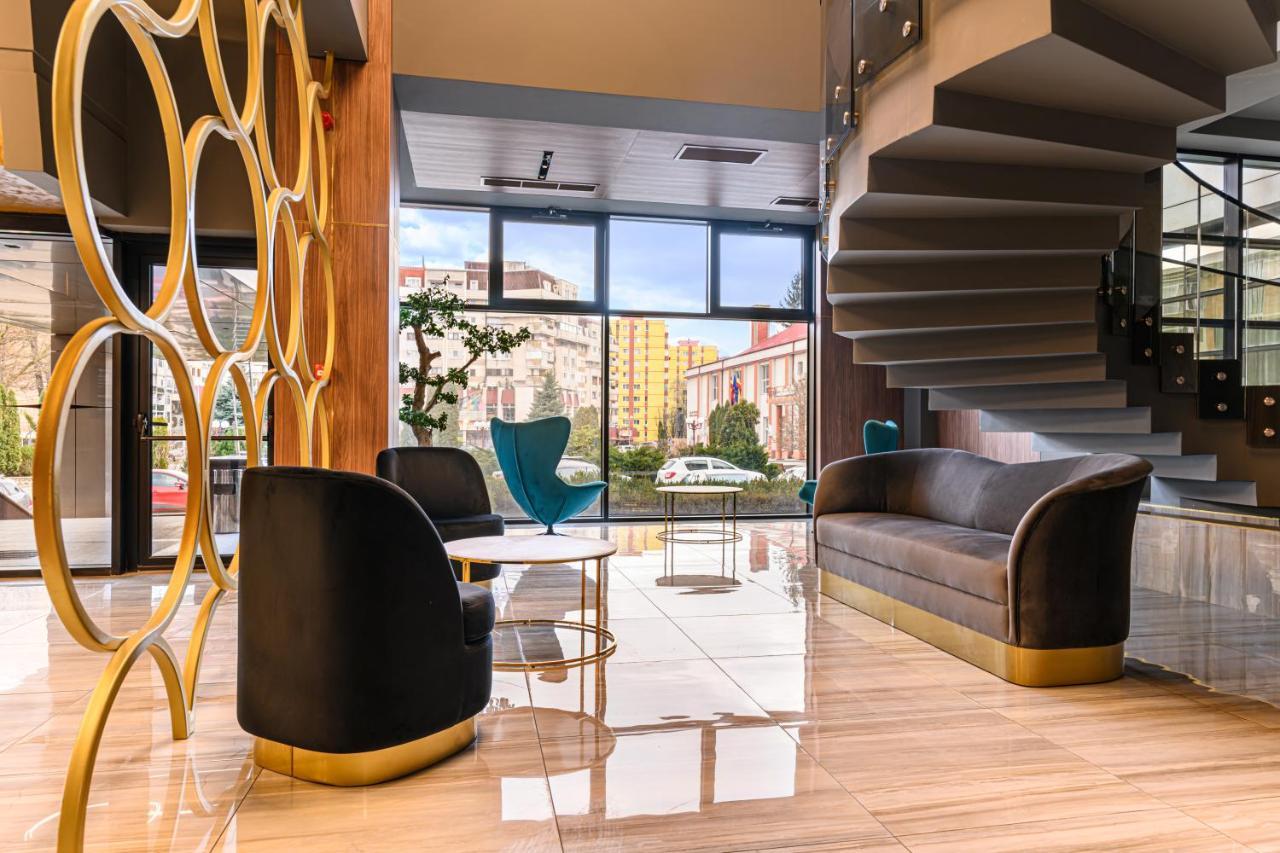 Hotel Central Pascani Екстер'єр фото